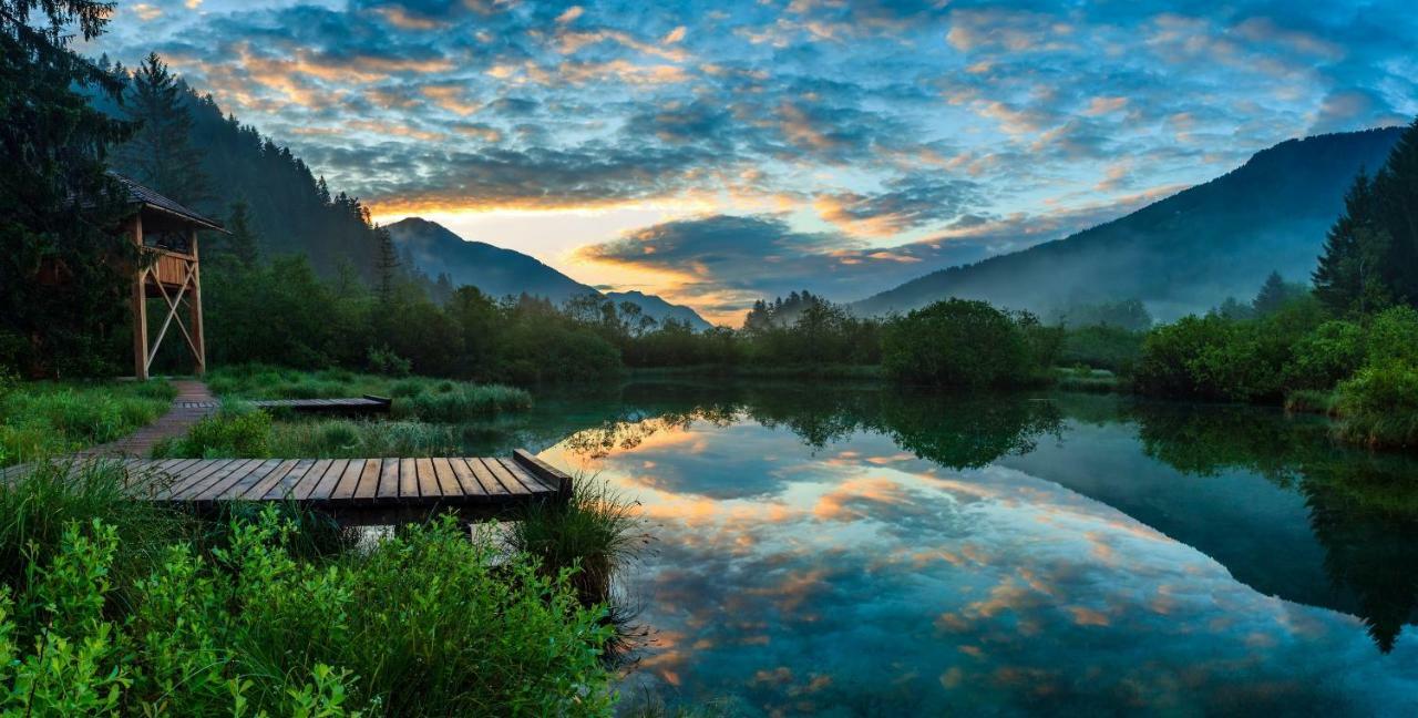 Вилла Mountain View Glamping Довье Экстерьер фото