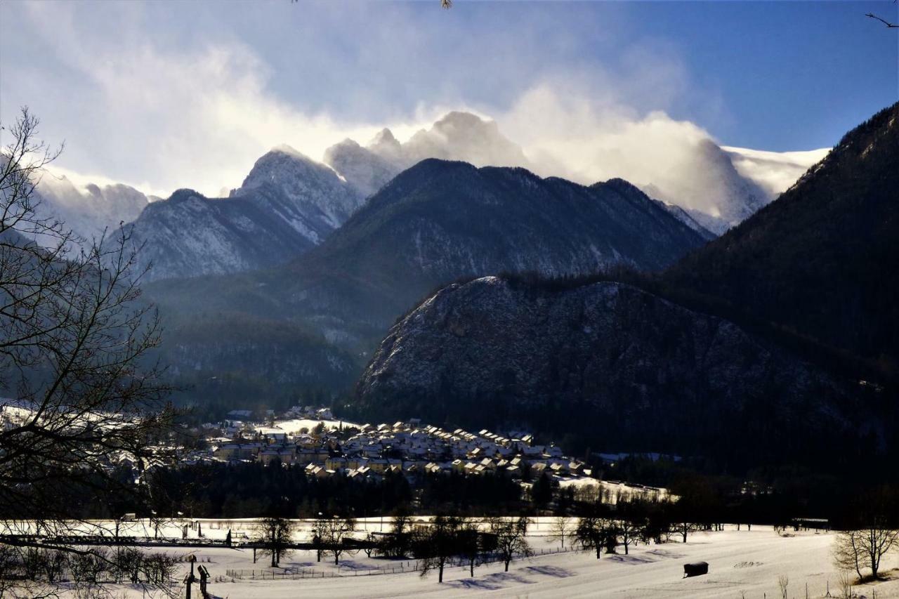Вилла Mountain View Glamping Довье Экстерьер фото